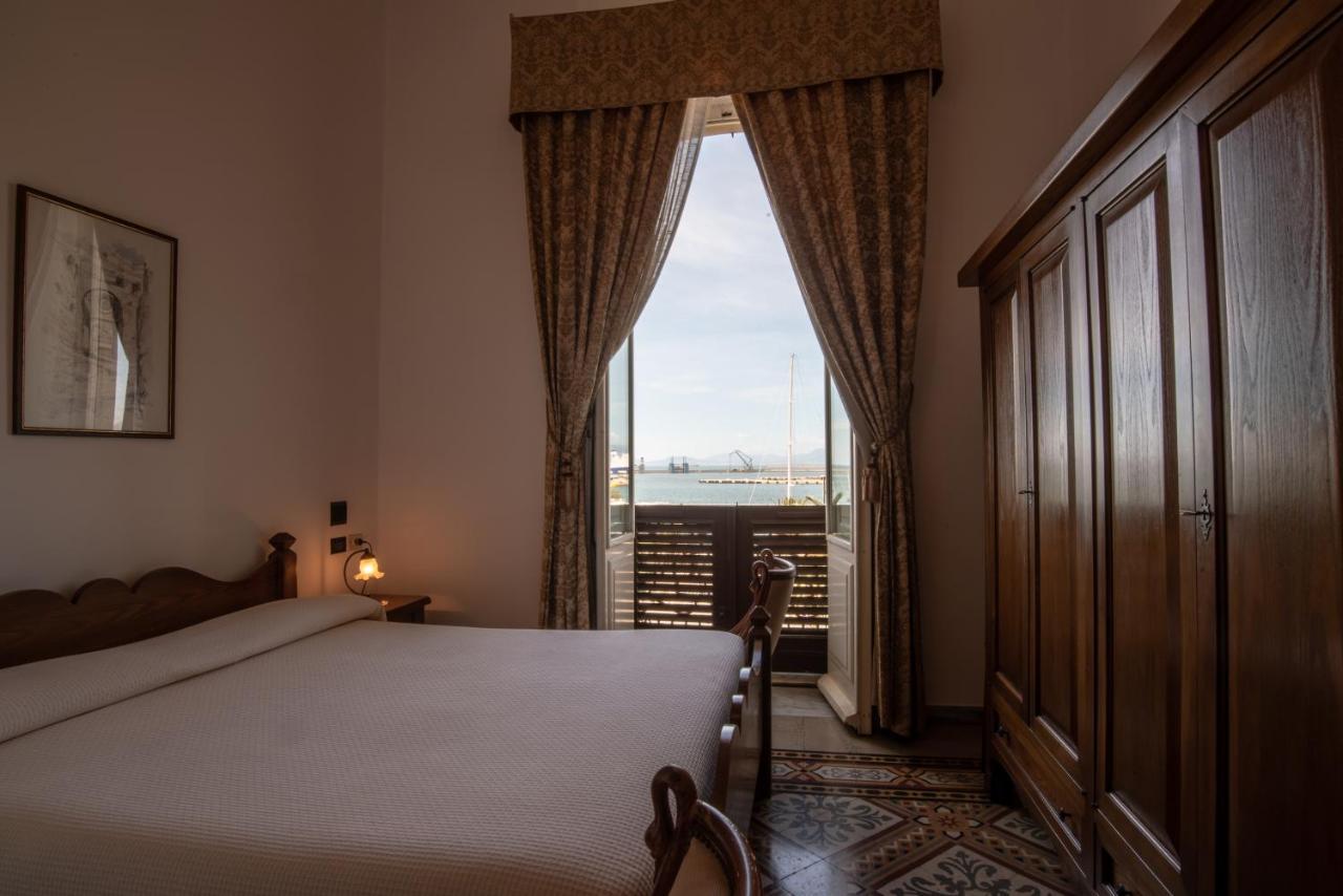 Hotel Aer Bj Vittoria Cagliari Exterior foto