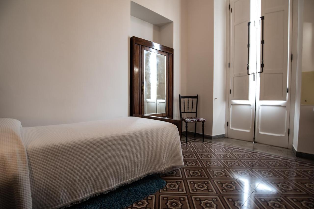 Hotel Aer Bj Vittoria Cagliari Exterior foto