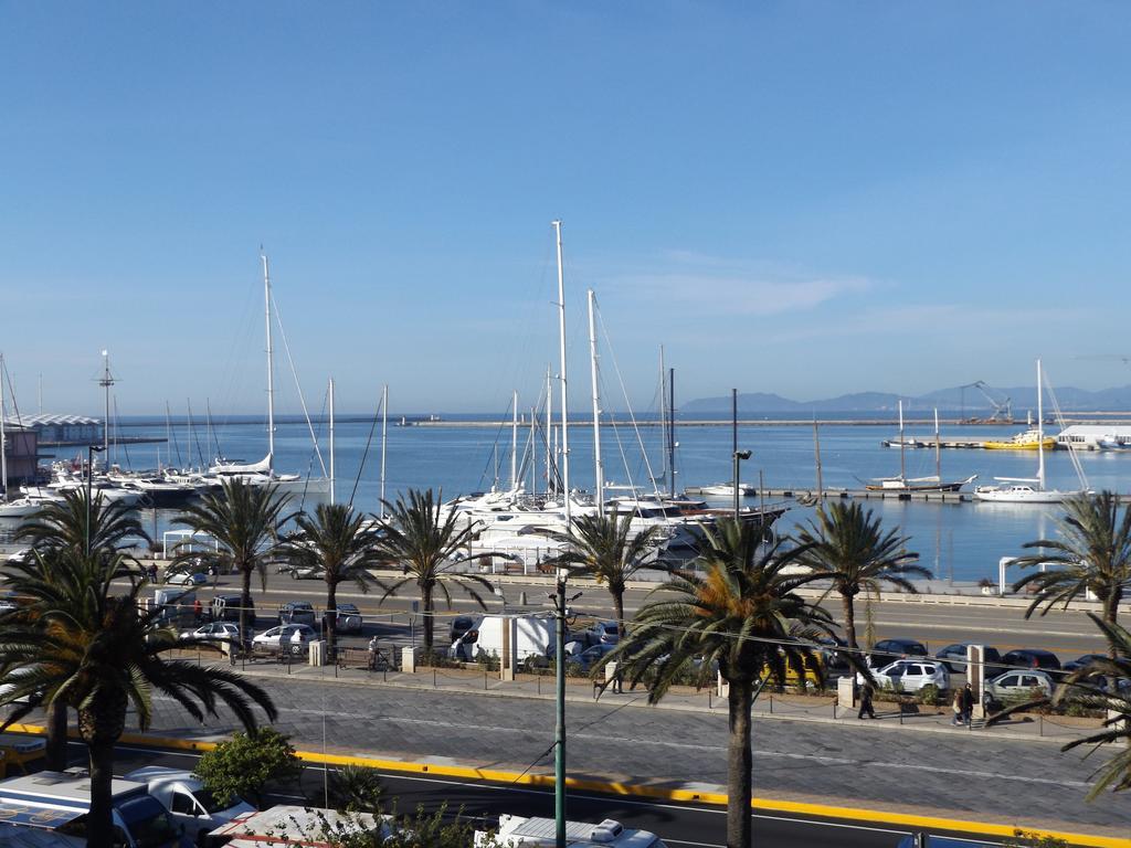 Hotel Aer Bj Vittoria Cagliari Quarto foto