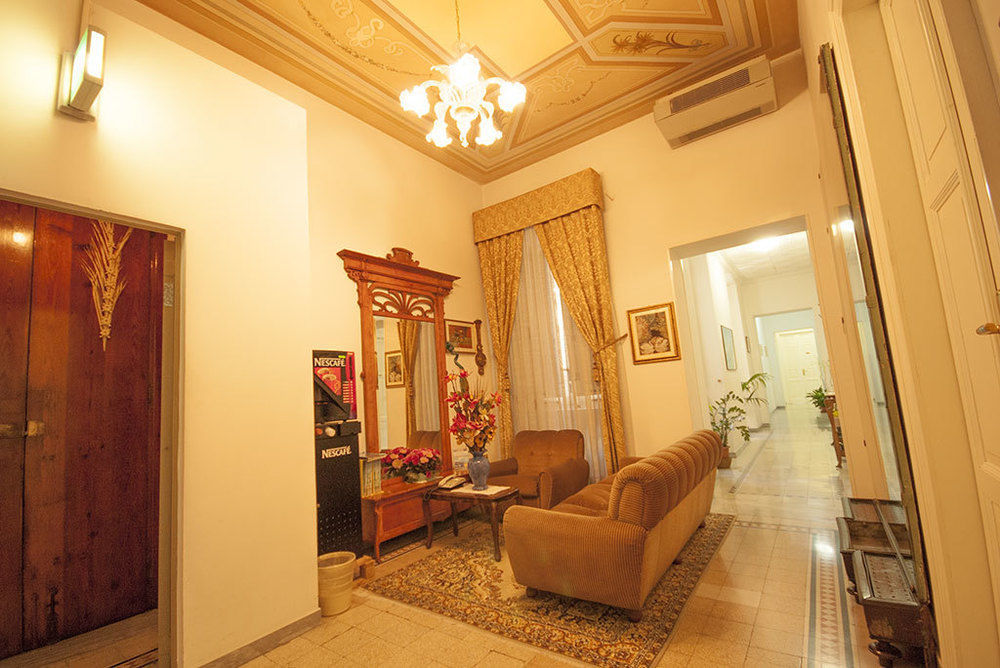 Hotel Aer Bj Vittoria Cagliari Exterior foto
